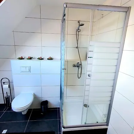 Moderne In Ruhiger Lage