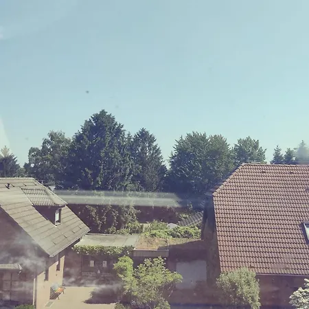 Moderne In Ruhiger Lage
