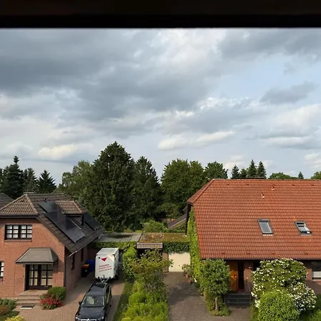 Moderne In Ruhiger Lage *