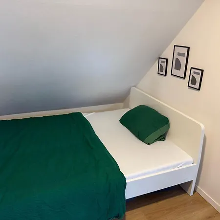 Moderne In Ruhiger Lage 아파트