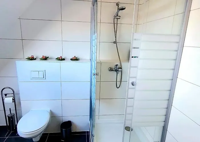 Moderne In Ruhiger Lage