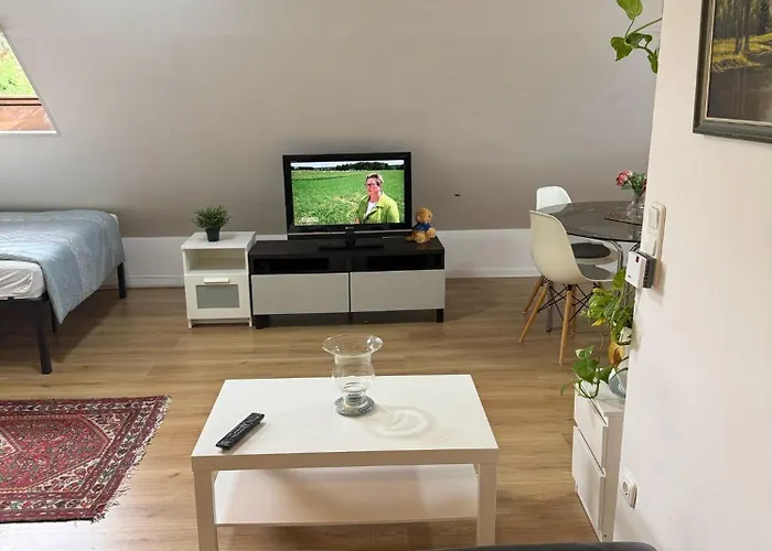 Moderne In Ruhiger Lage كريفيلد